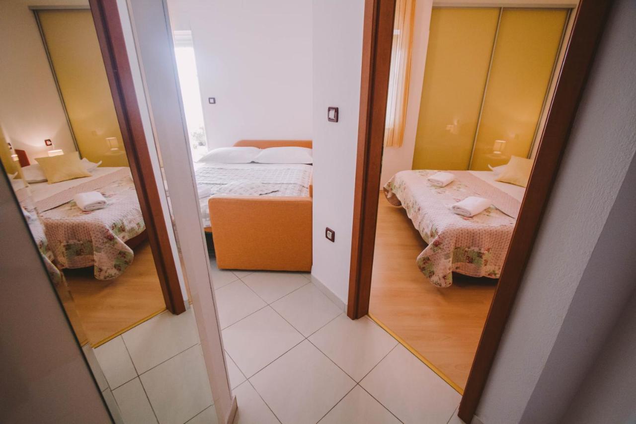 Apartments Jasna Podstrana Exterior photo